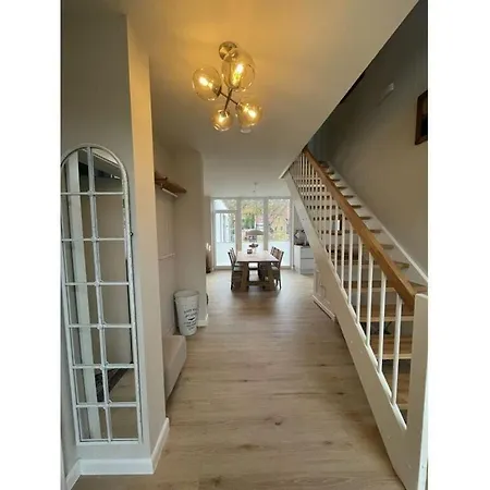 Fritz Reethus Modern Retreat * לודין
